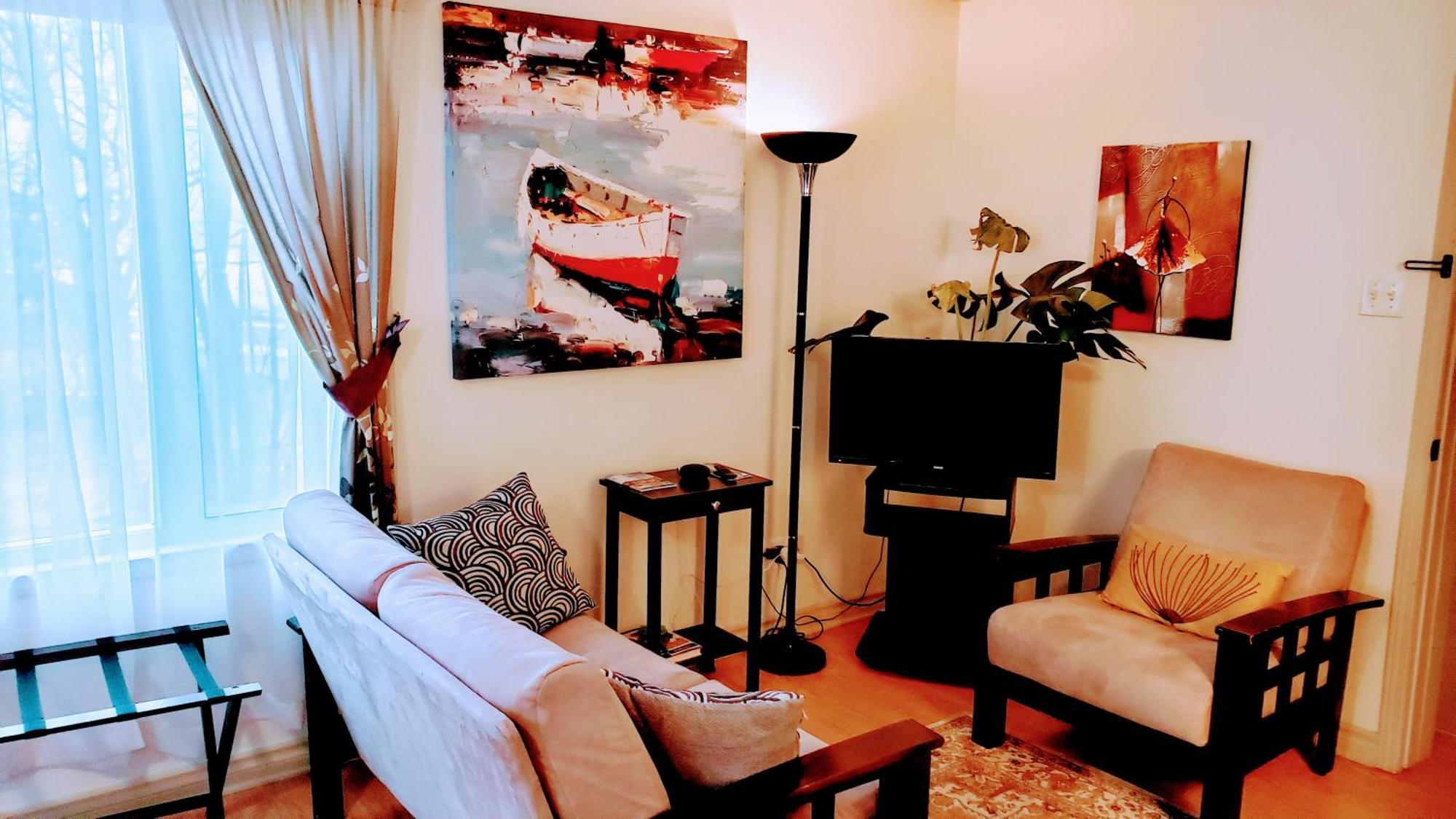 Kokomo Inn Bed And Breakfast Ottawa-Gatineau'S Only Tropical Riverfront B&B On The National Capital Cycling Pathway Route Verte #1 - For Adults Only - Chambre D'Hotes Tropical Aux Berges Des Outaouais Bnb #17542O Ngoại thất bức ảnh